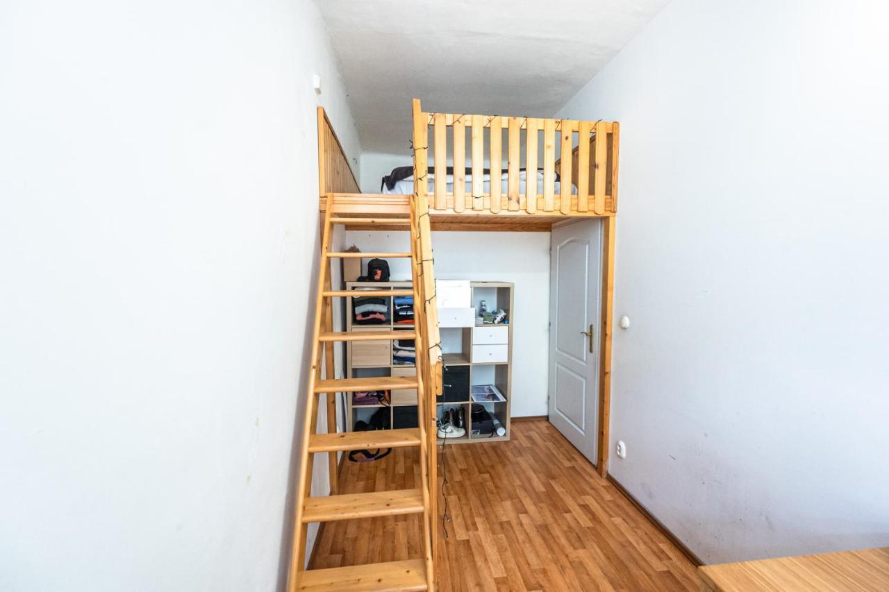 Apartment Lublanska 48 Прага Экстерьер фото